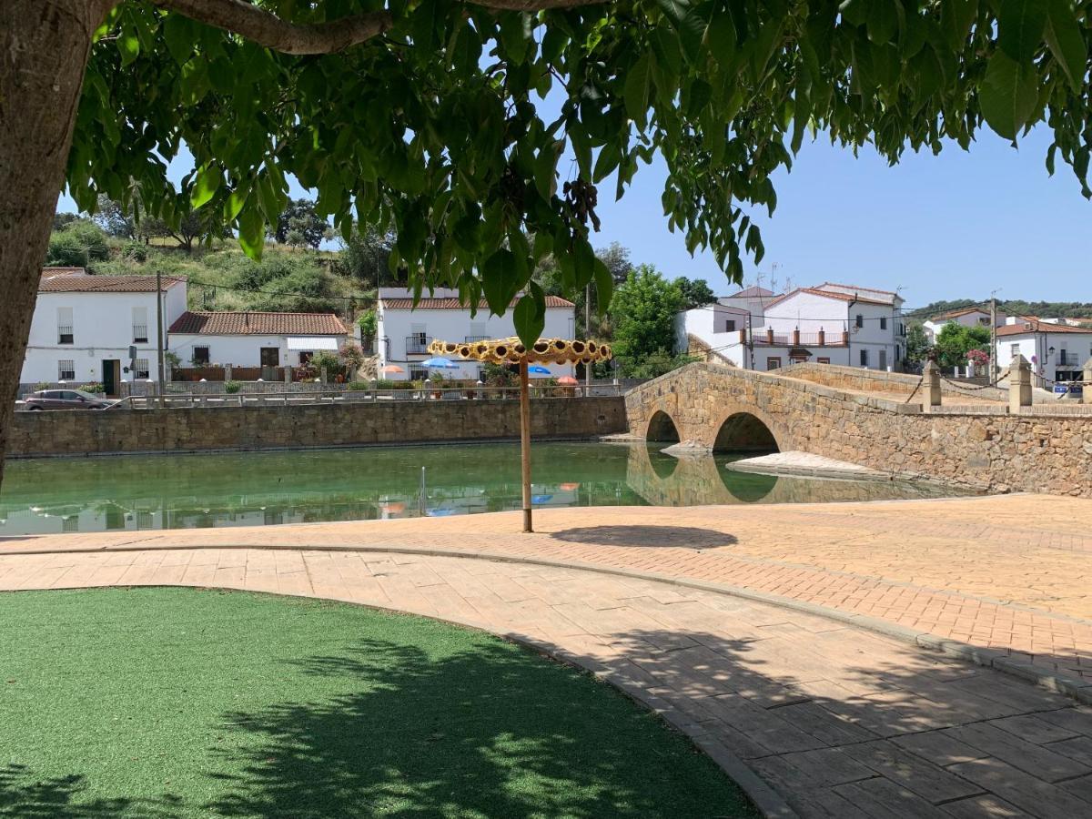 Casa Rural Nacimiento del Huéznar - Tomillo 17 San Nicolás del Puerto Esterno foto